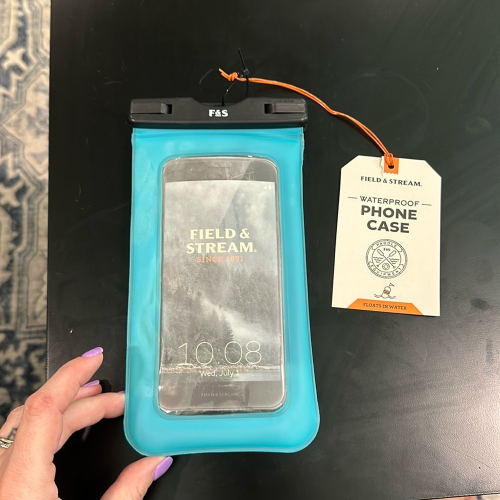 NWT FIELD AND STREAM waterproof phone case